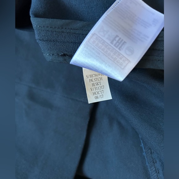 Banana Republic navy blue unlined pencil skirt - Picture 3 of 8